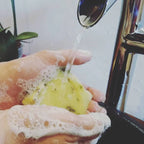 Savon solide Bio certifié 90g citron et lime , avec fleur de calendula.