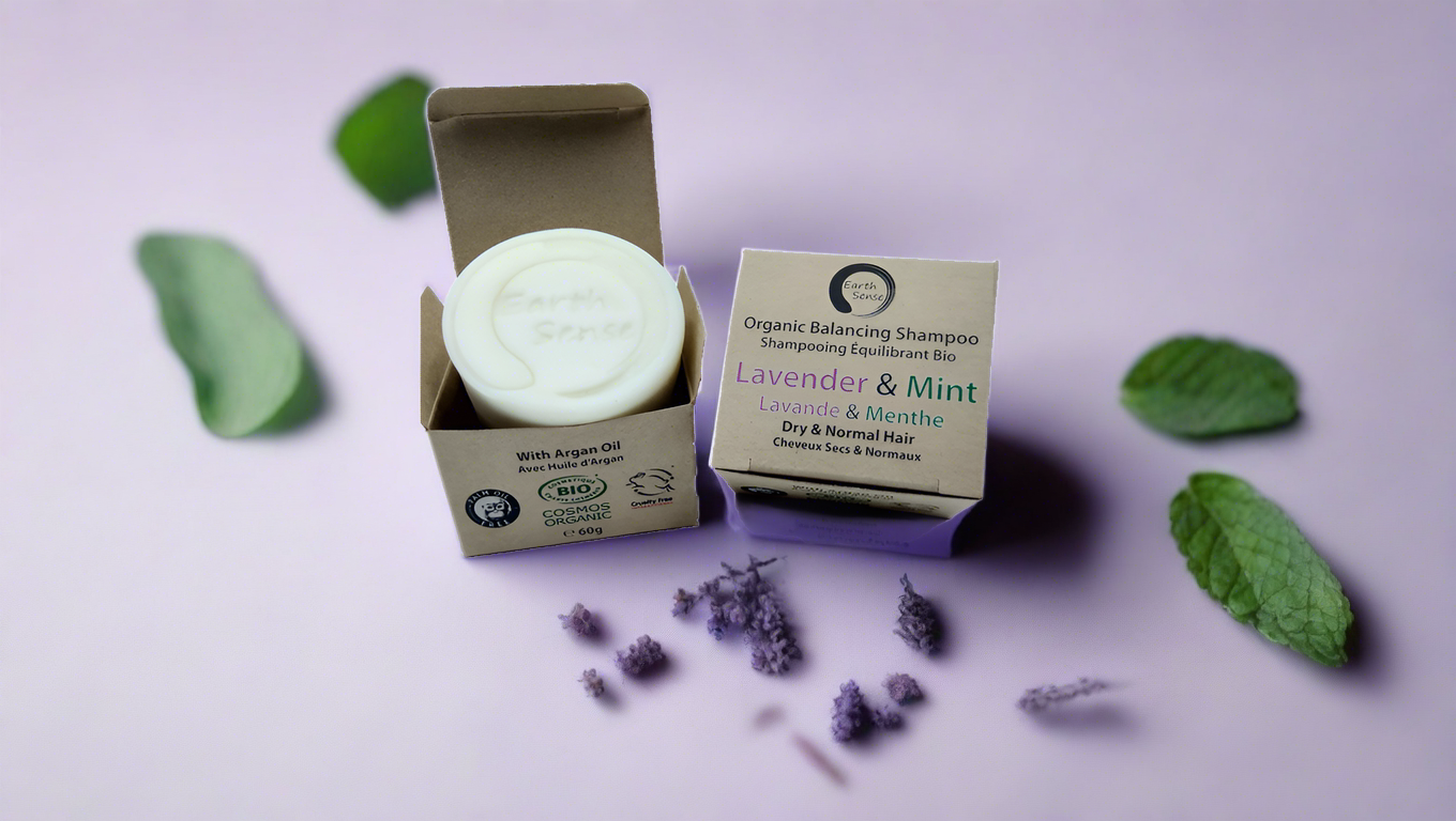 💚✨ Shampoing Solide Menthe & Lavande ✨💜

Un vrai vent de fraîcheur pour vos cheveux !
🌿 Menthe – purifie, stimule et apporte une sensation de fraîcheur incomparable
💜 Lavande – apaise le cuir chevelu et laisse un parfum relaxant et délicat

✔️ bio